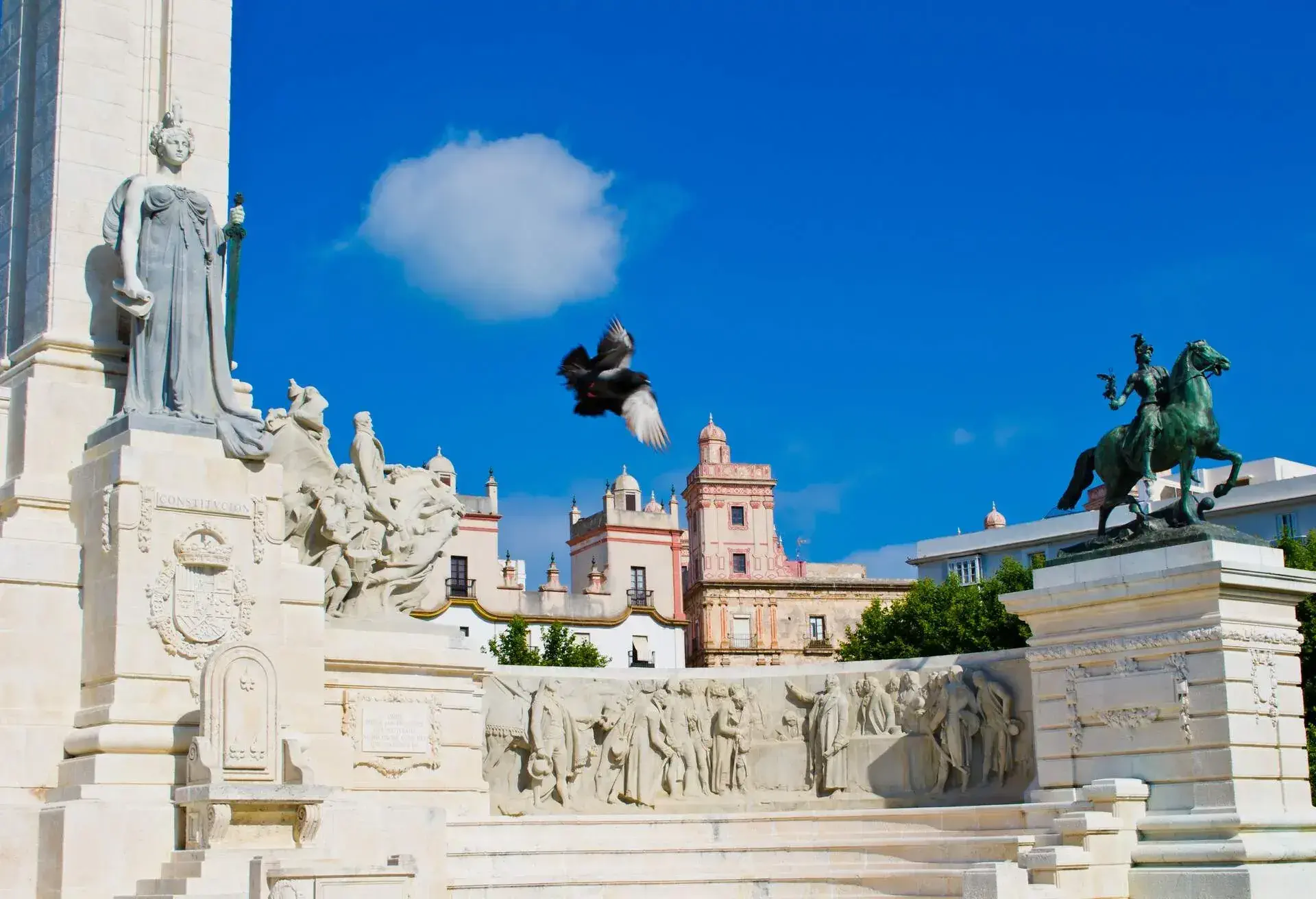 DEST_SPAIN_CADIZ_CONSTITUTION_MONUMENT_GettyImages-649788618
