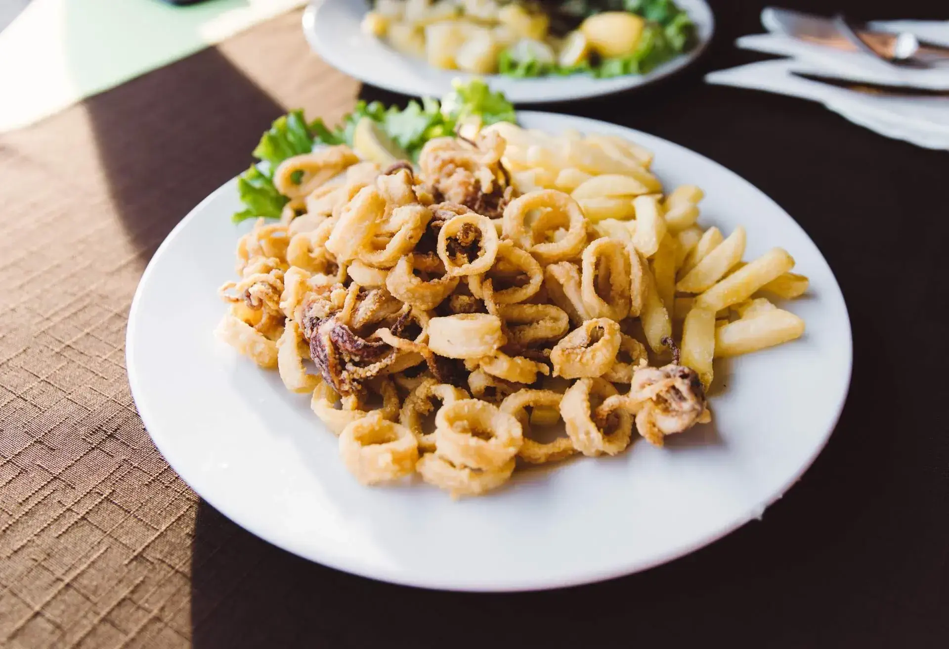 THEME_CROATIAN-CUISINE_FOOD_SEAFOOD_MEAL-GettyImages-1157564558