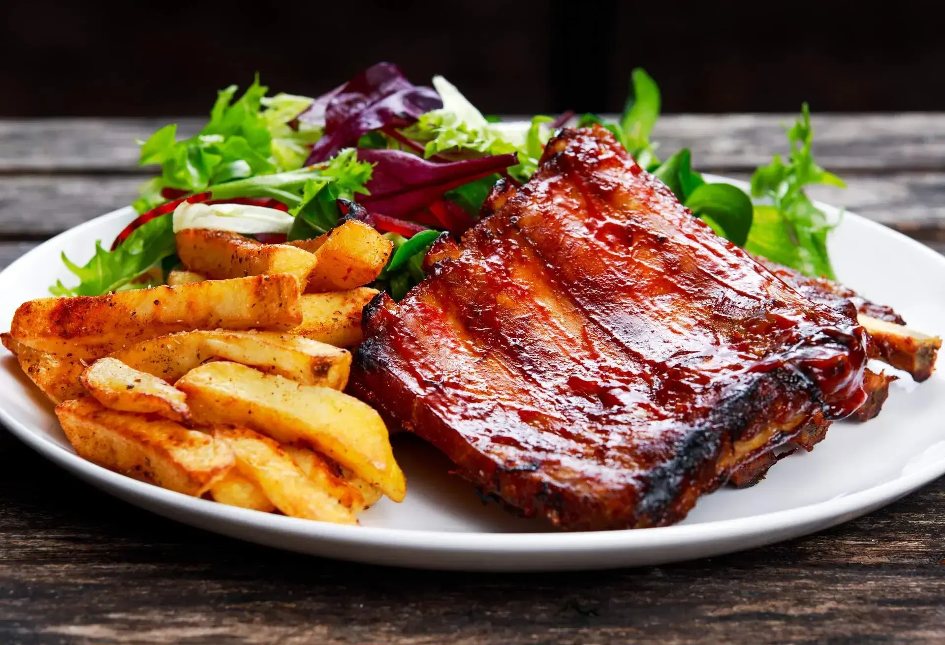 THEME_FOOD_BBQ-CUISINE-GettyImages-514915938.jpg