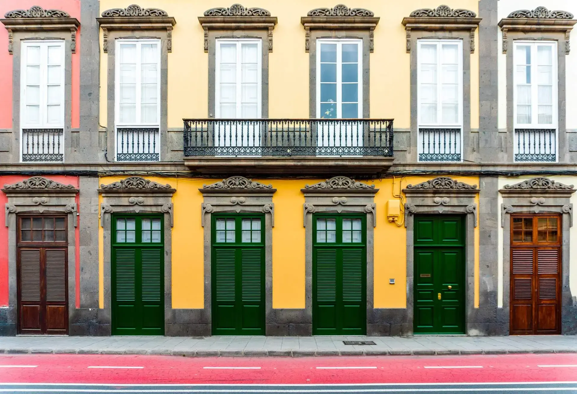 DEST_SPAIN_CANARY_ISLANDS_GRAN_CANARIA_LA-VEGUETA_GettyImages-1365866389