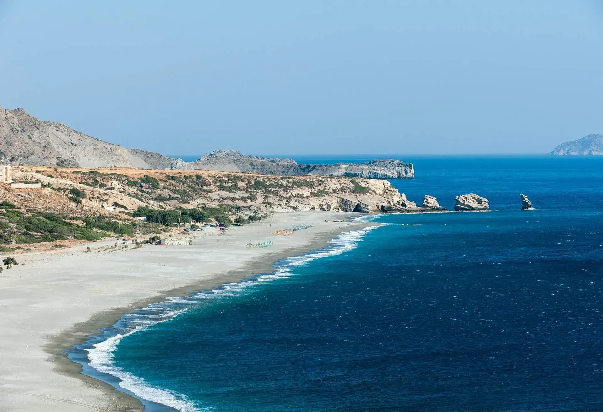 DEST_GREECE_CRETE_TRIO-PETRA-BEACH_GettyImages-177500871