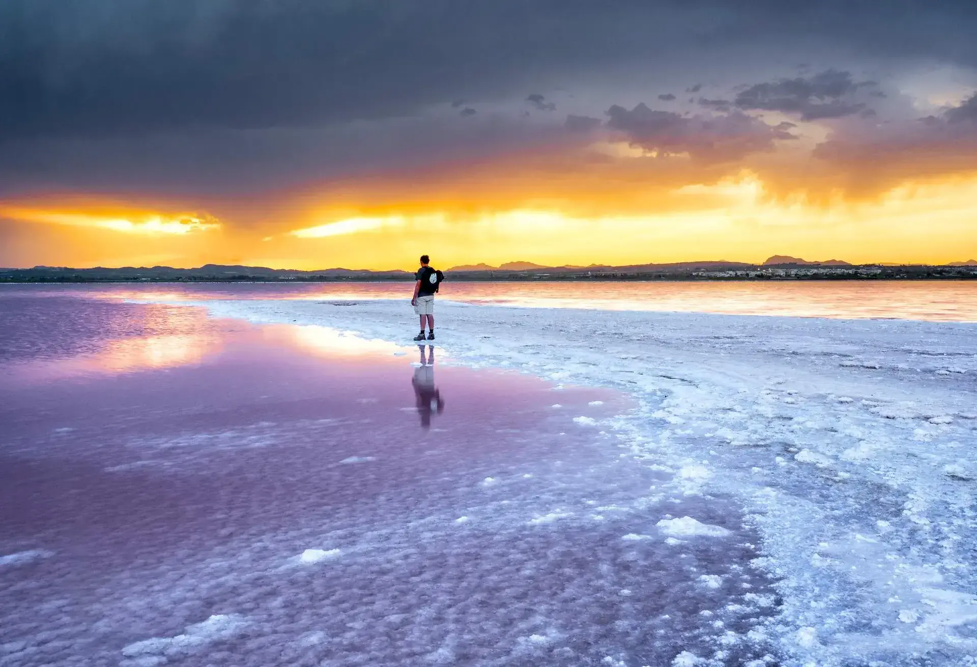 DEST_SPAIN_SALINAS-DE-TORREVIEJA_PINK-SALT-LAKE_GettyImages-1340212270