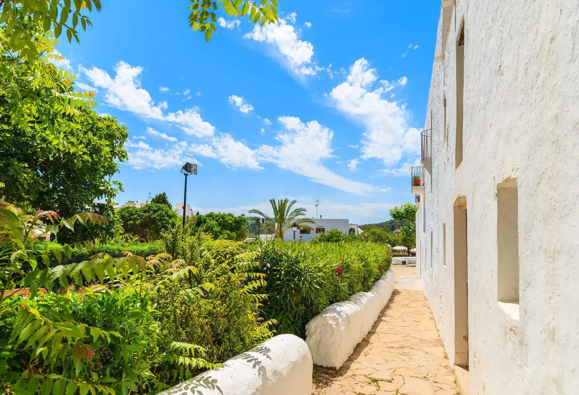DEST_SPAIN_IBIZA_Sant Carles de Peralta_GettyImages-802005386