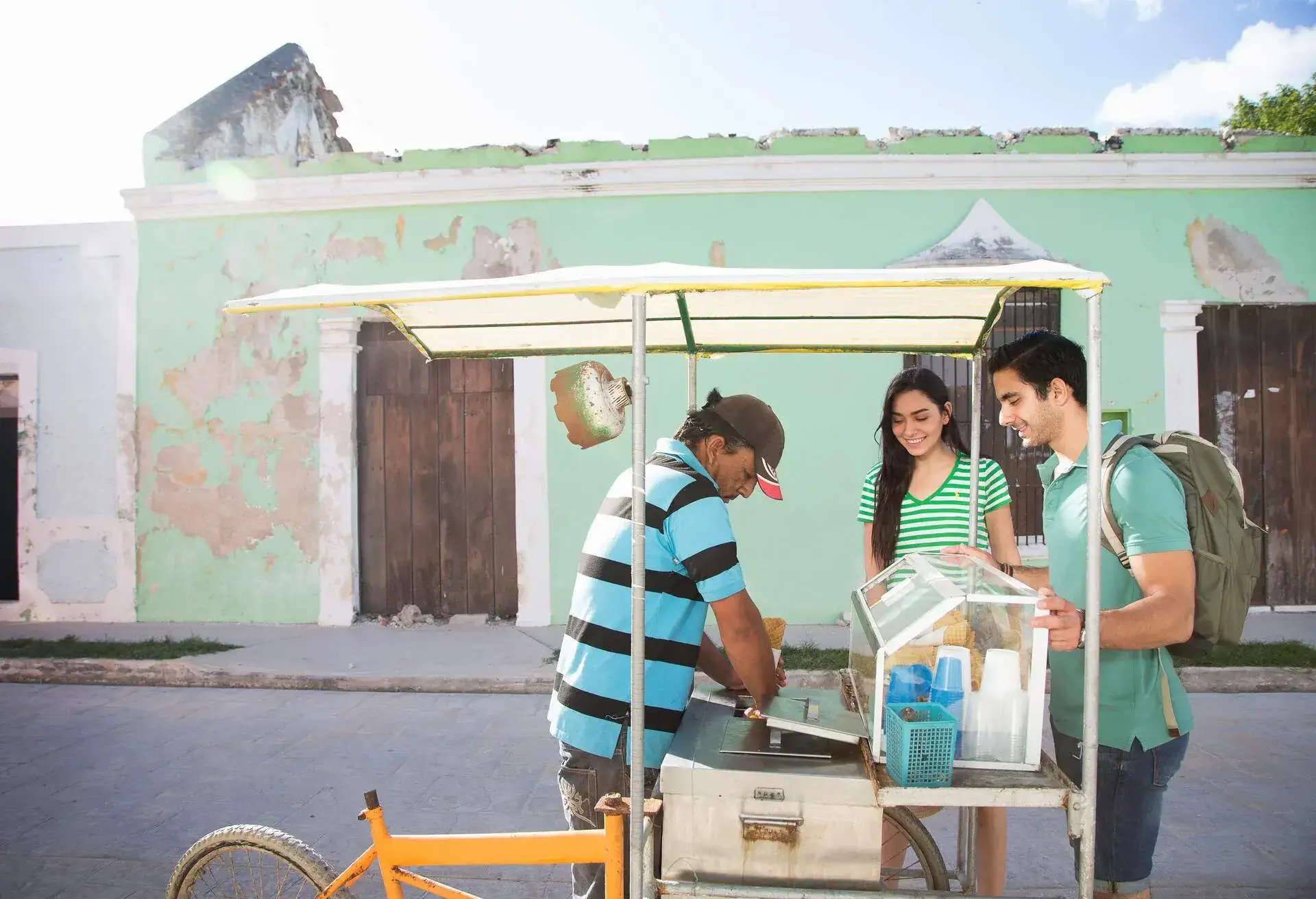 DEST_MEXICO_CELESTUN_THEME_COUPLE_TRAVEL_VACATION_ADVENTURE