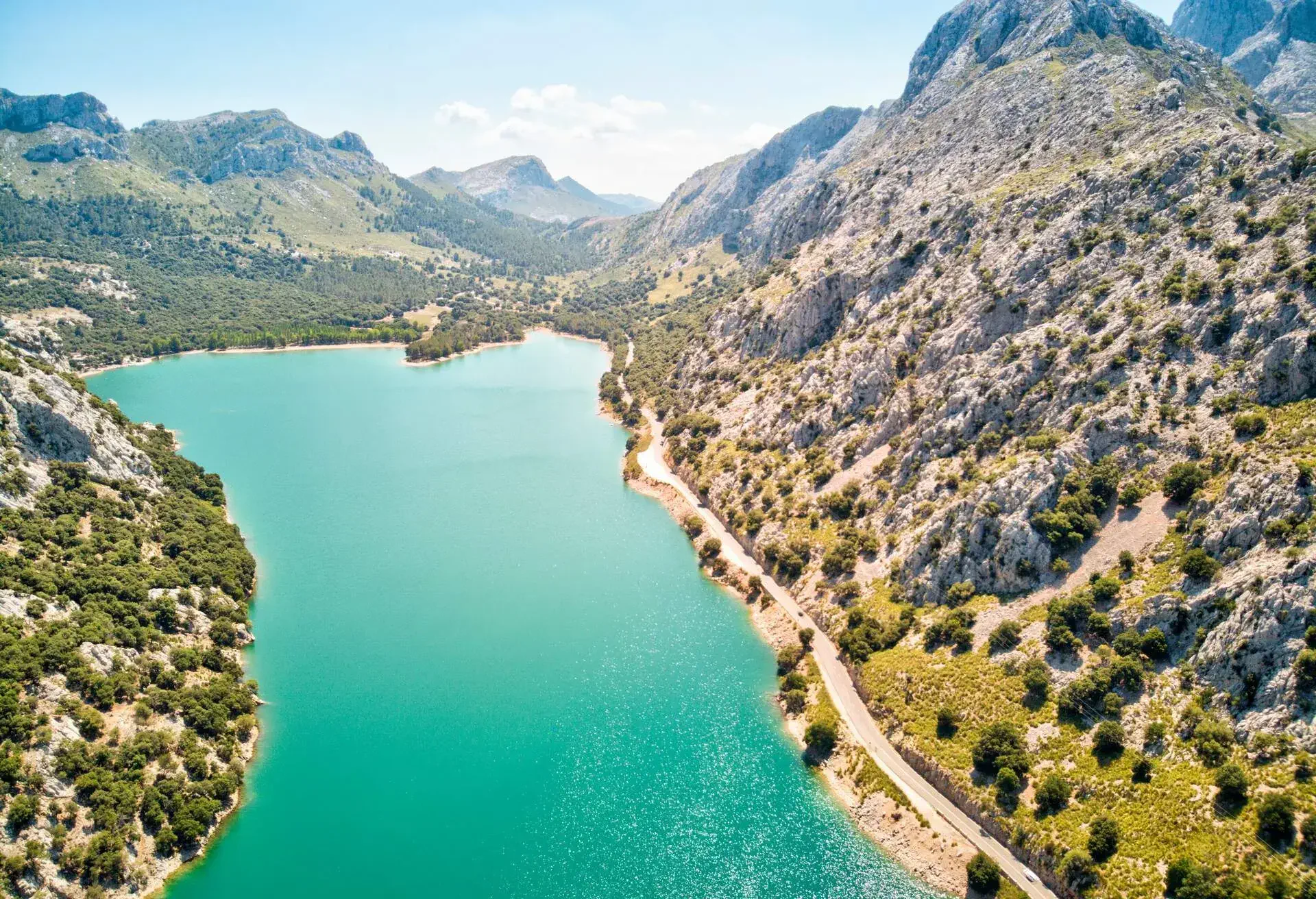 DEST_SPAIN_MALLORCA_GORG-BLAU-LAKE_GettyImages-1064248232