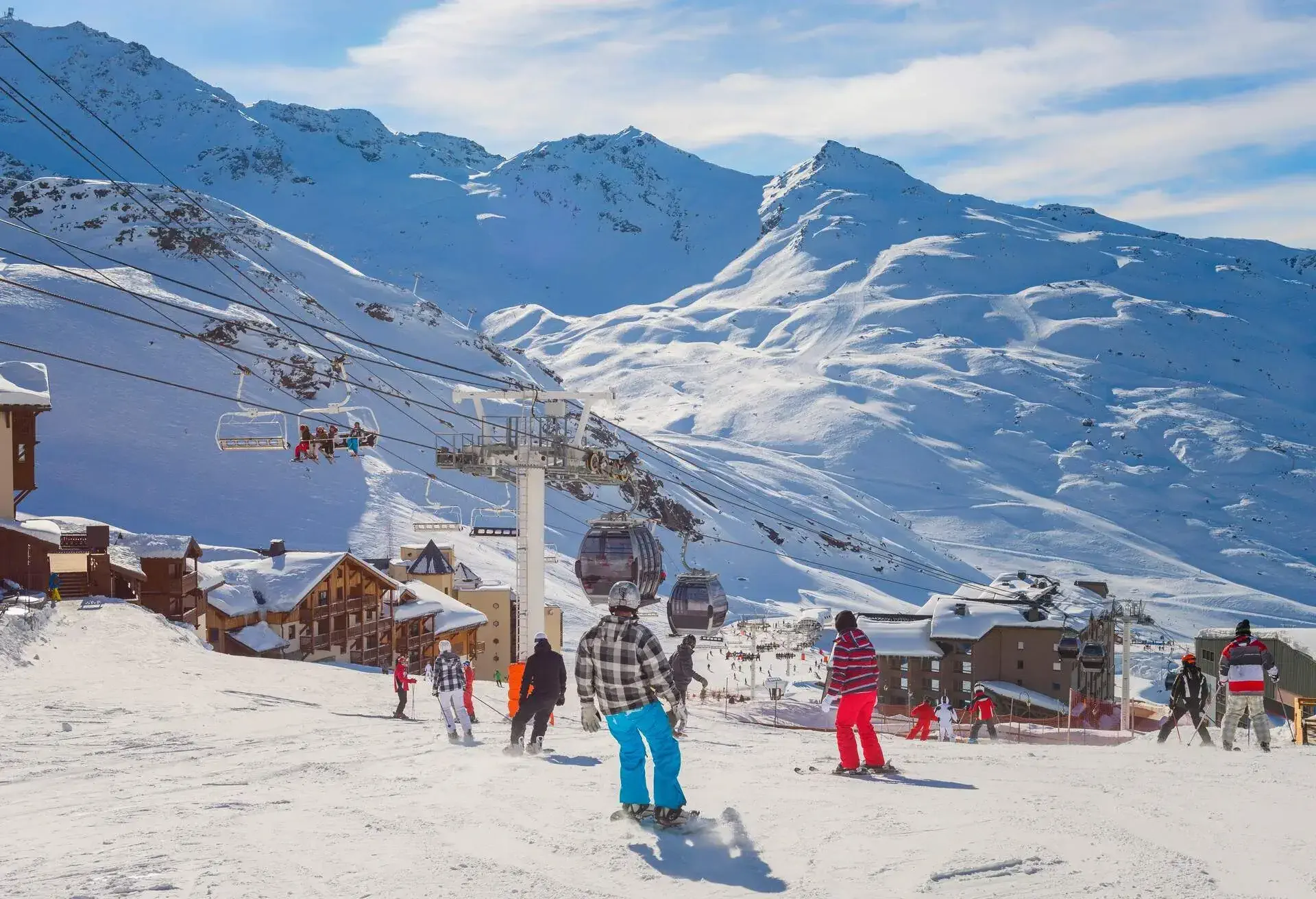 DEST_FRANCE_VAL-THORENS_ALPS_THEME_SKIING_SNOWBOARDING_GettyImages-519561261