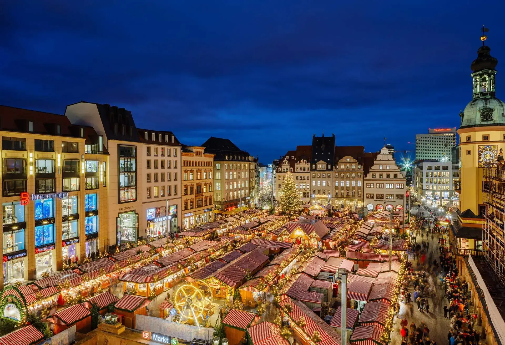 DEST_GERMANY_LEIPZIG_CHRISTMAS-MARKET_GettyImages-1090584832
