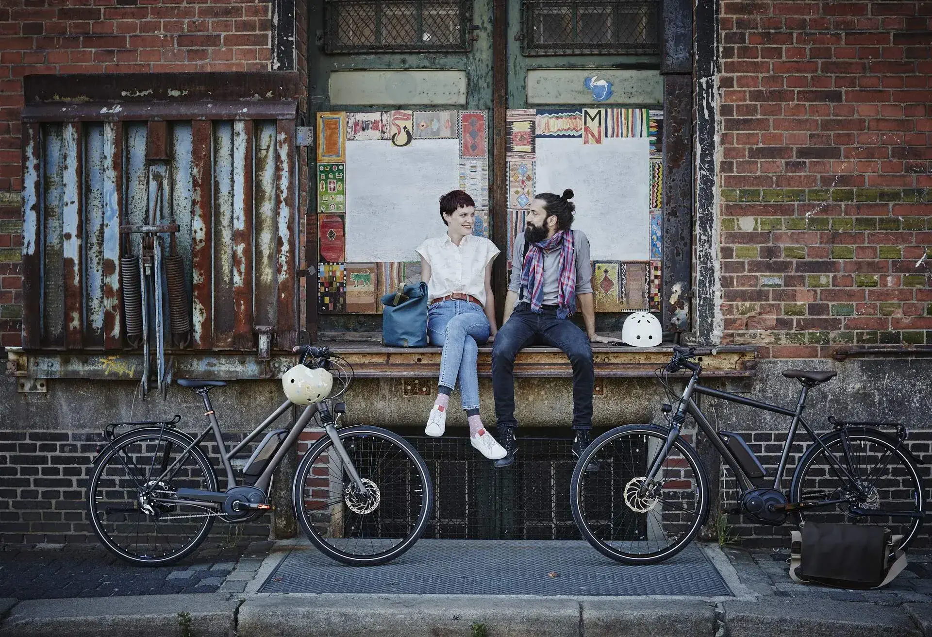germany_hamburg_couple_bikes