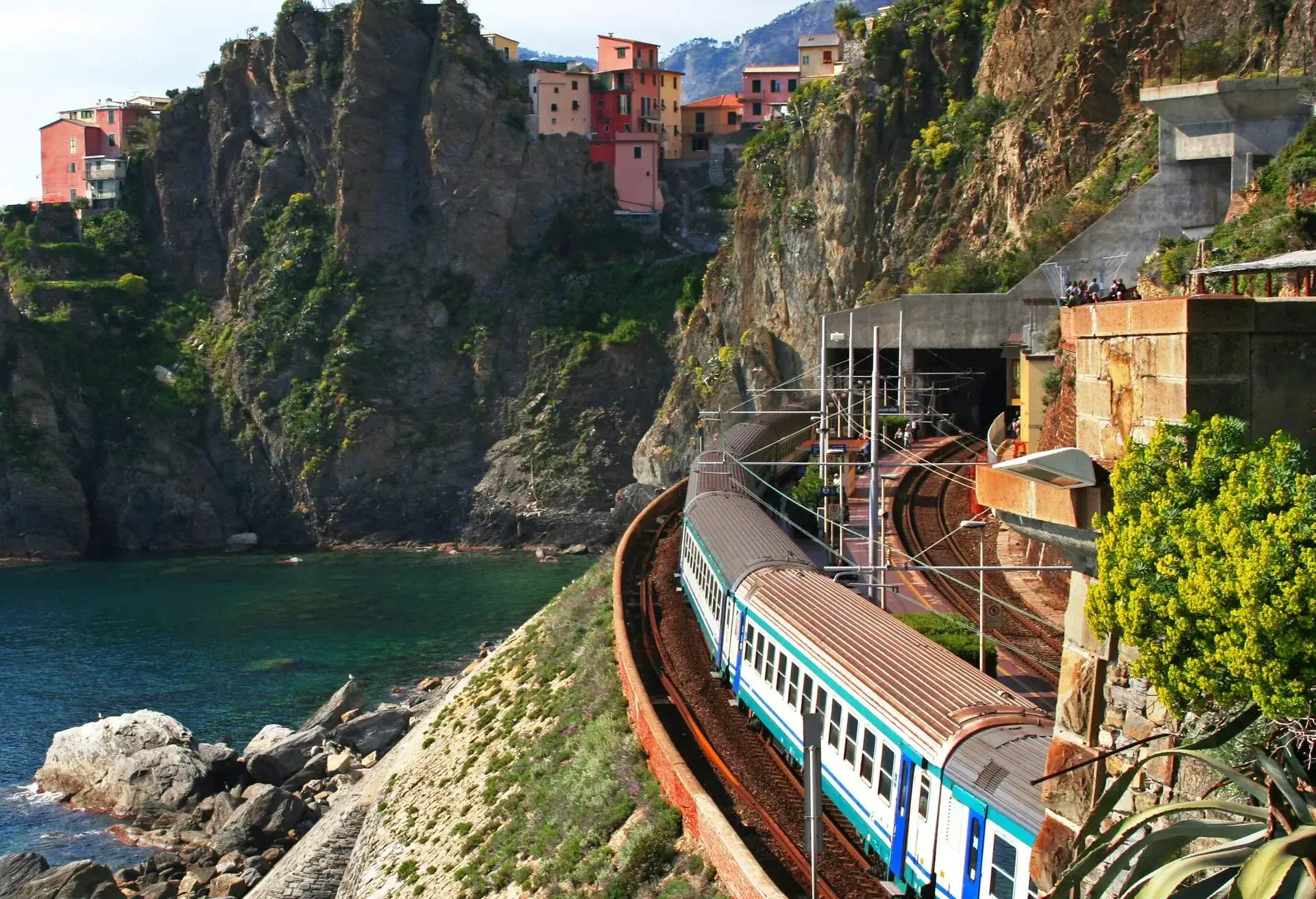 Train travel mountains
