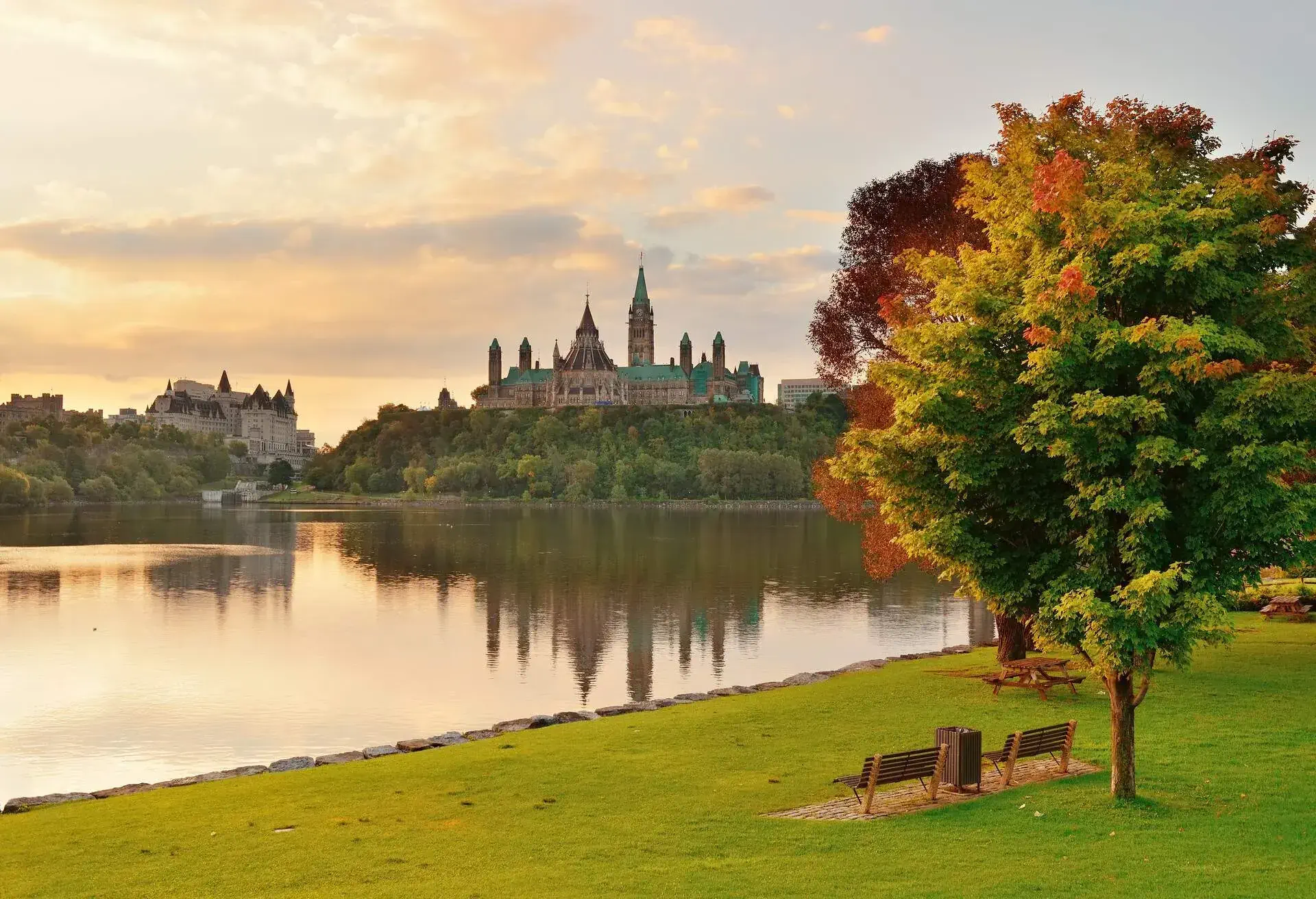 DEST_CANADA_OTTAWA-Parliament Hill-GettyImages-471818397