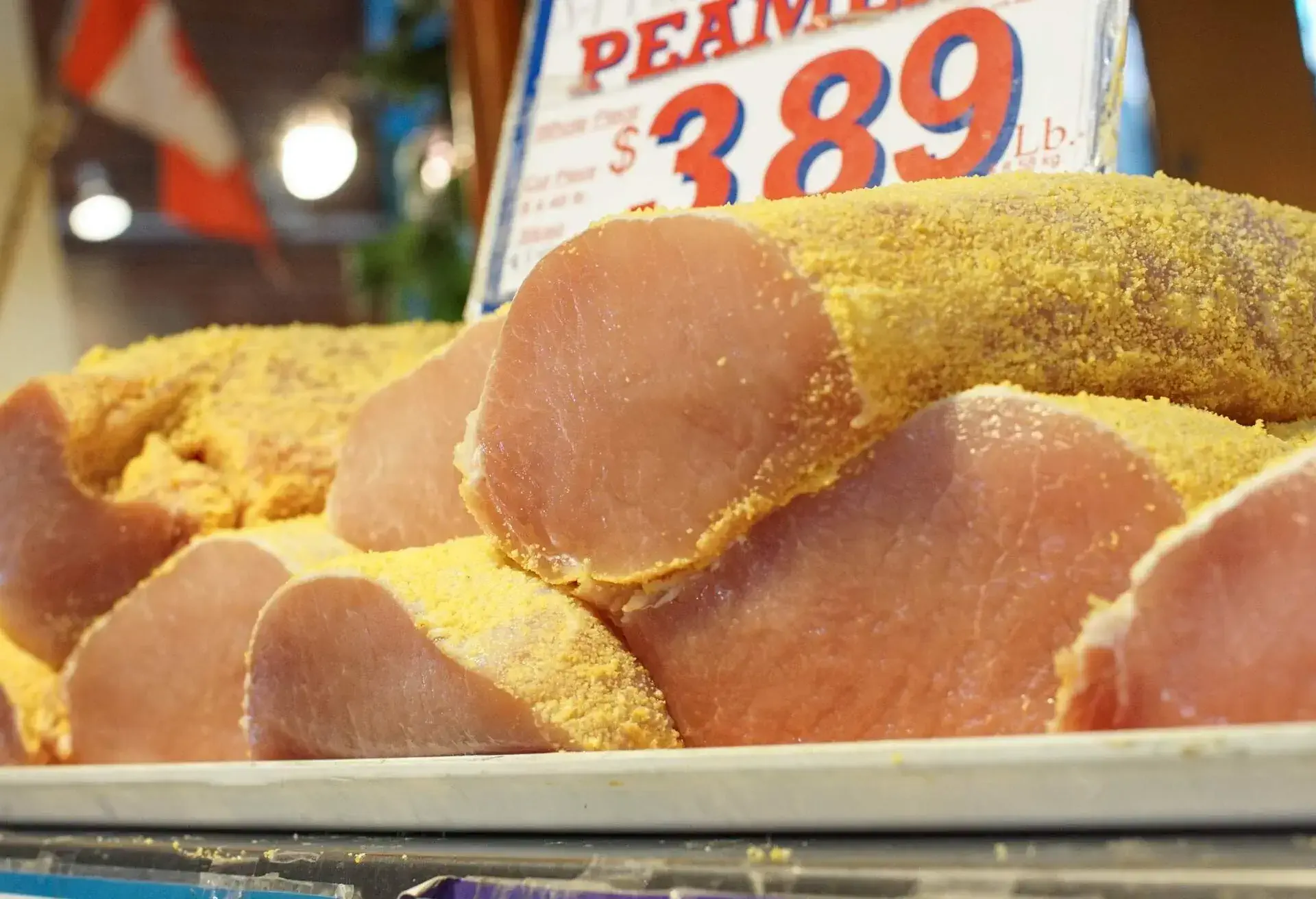 THEME_FOOD_PEAMEAL_BACON_FARMERS_MARKET_GettyImages-933661962