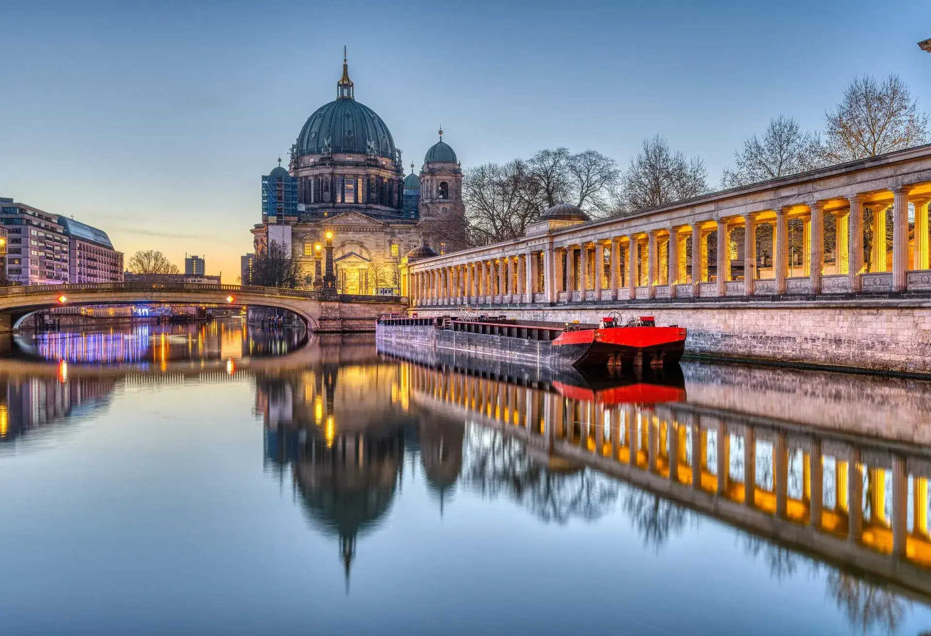 DEST_GERMANY_BERLIN_MUSEUM_ISLAND_CATHEDRAL_DOME_GettyImages-1297355868