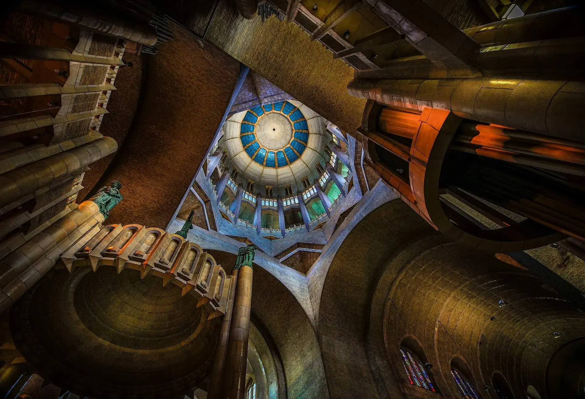 DEST_BELGIUM_BRUSSELS_BASILICA_OF_THE_SACRED_HEART_GettyImages-601807961