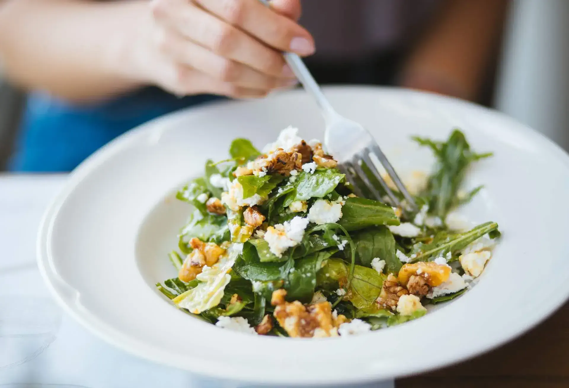 THEME_FOOD_RESTAURANT_SALAD_VEGETERIAN_GettyImages-697407428