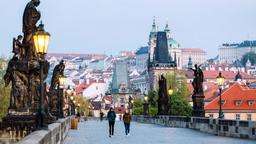 Encuentra vuelos baratos a Praga