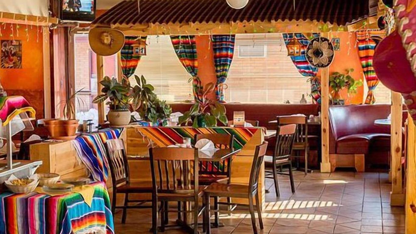 Casa Lemus Inn