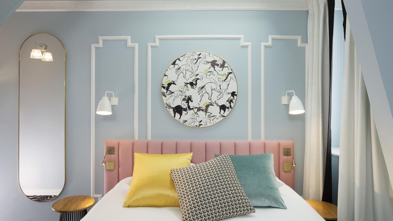 Hotel Pastel Paris