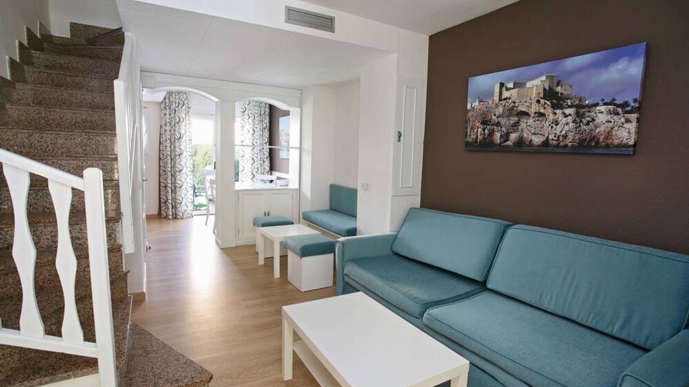 Apartamentos turísticos Jardines del Plaza