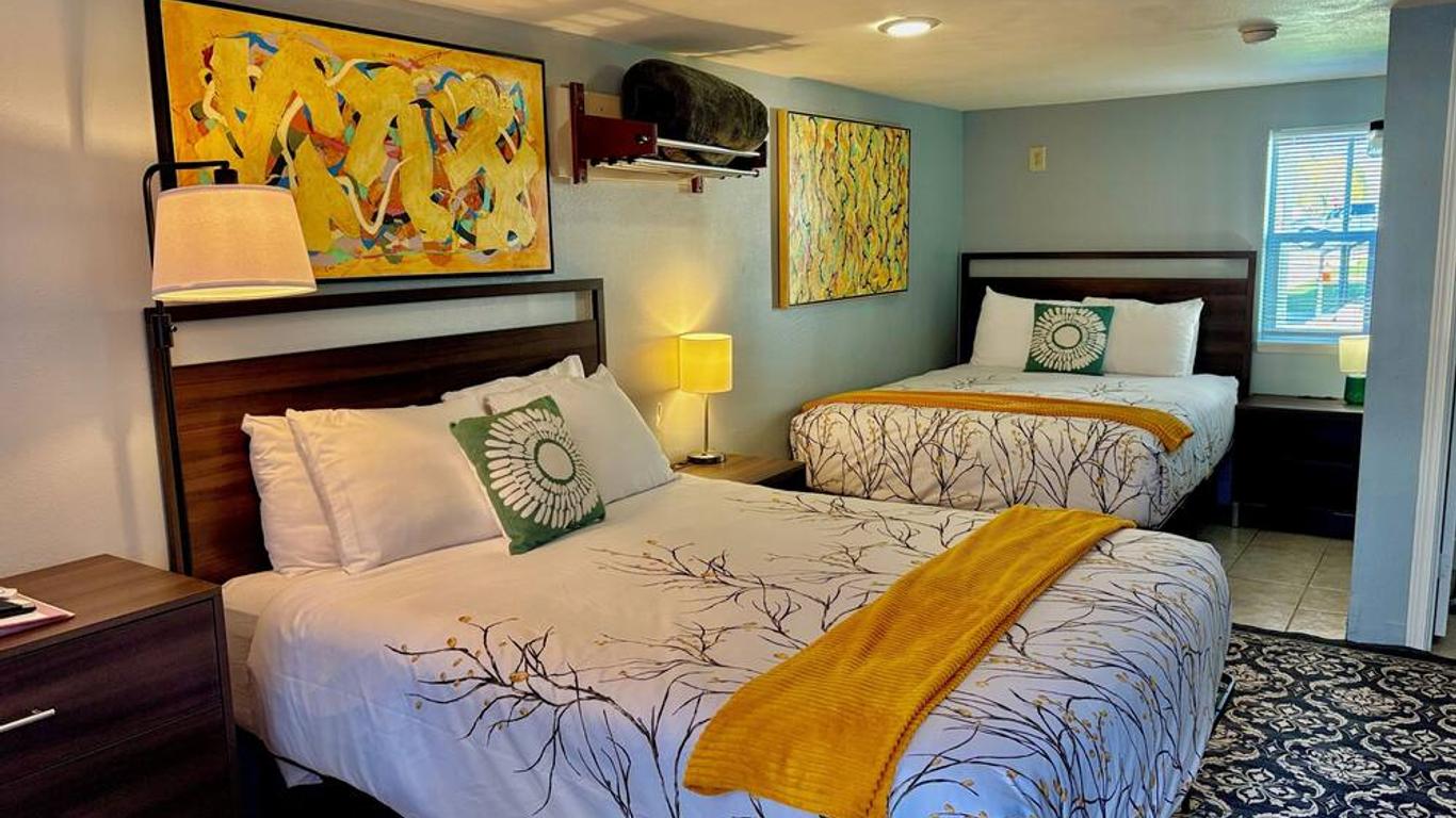 Riverwalk Inn