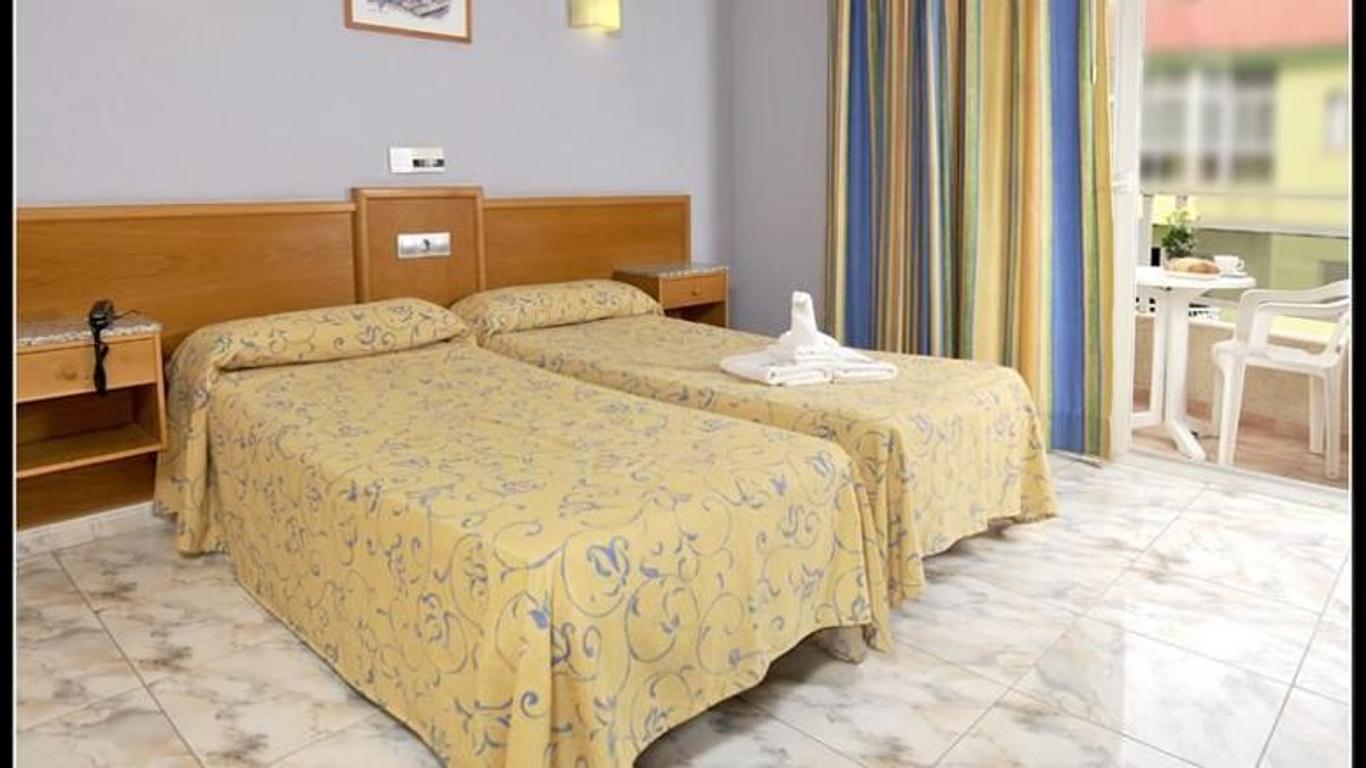 Hostal Carel