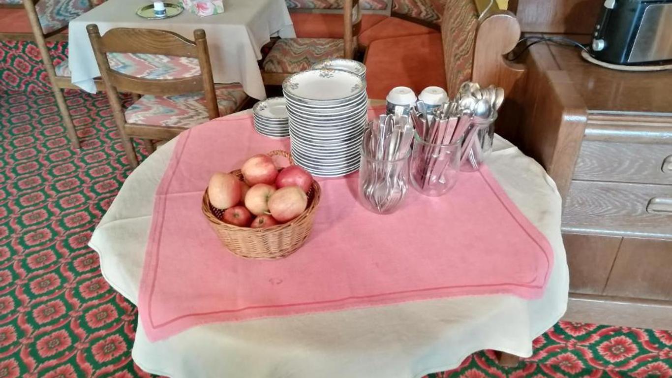Zum Letzten G'Stehr - Black Forest River Side Hotel
