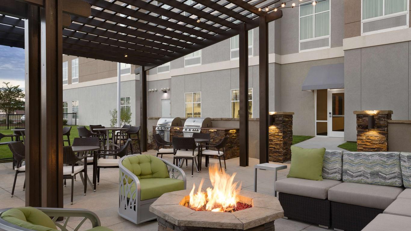 Homewood Suites by Hilton Mobile I-65/Airport Blvd, AL