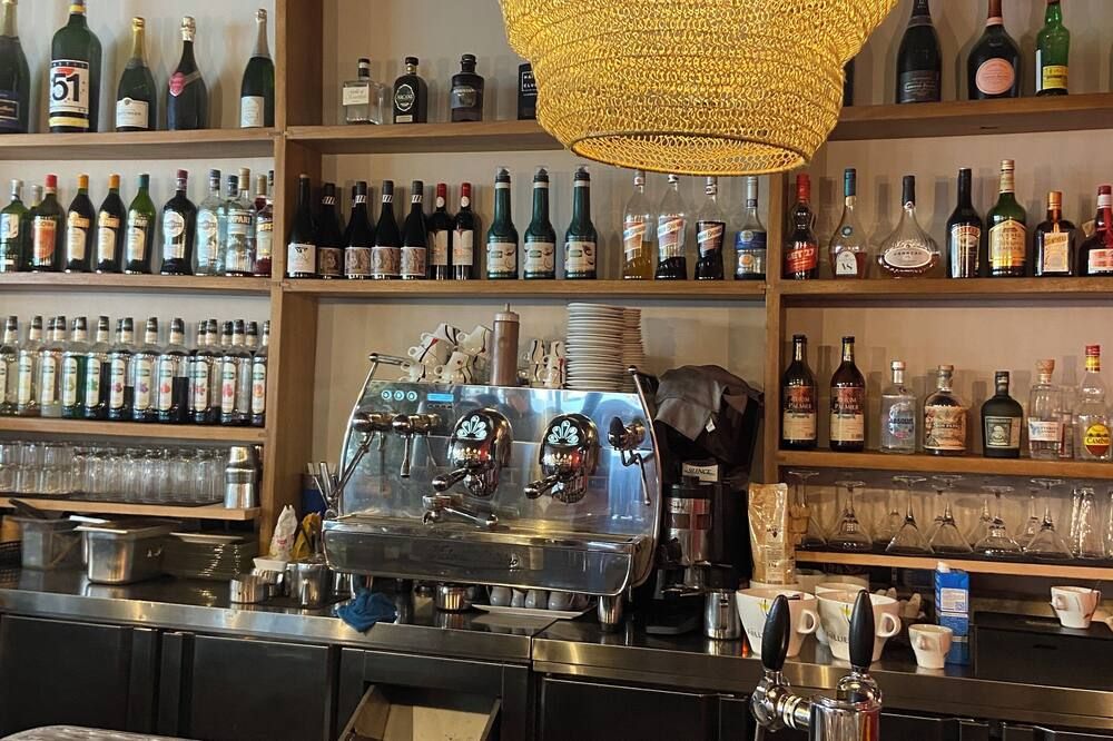 Bar