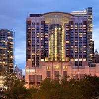 Embassy Suites Chicago Downtown Magnificent Mile