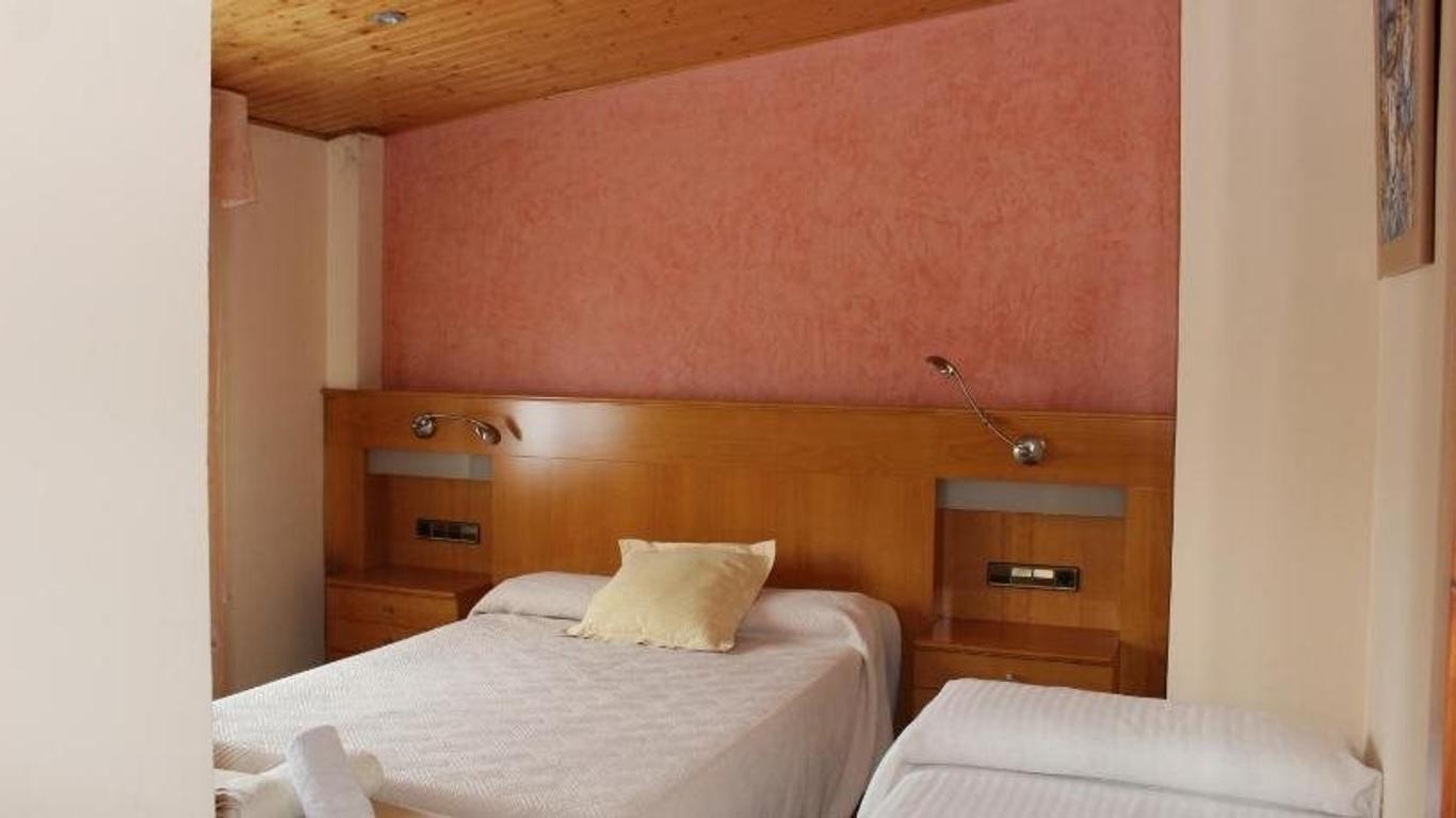 Apartamentos Turisticos Can Rocamora