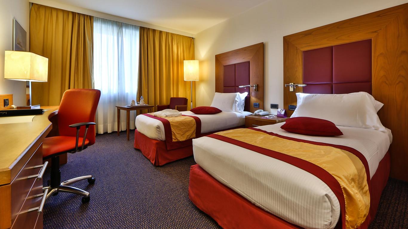 Crowne Plaza Venice East