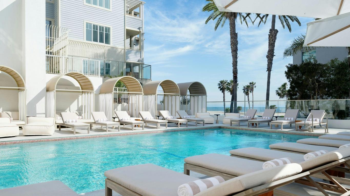 Sandbourne Santa Monica, Autograph Collection