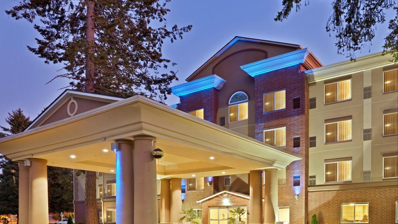 Holiday Inn Express Hotel & Suites Lacey