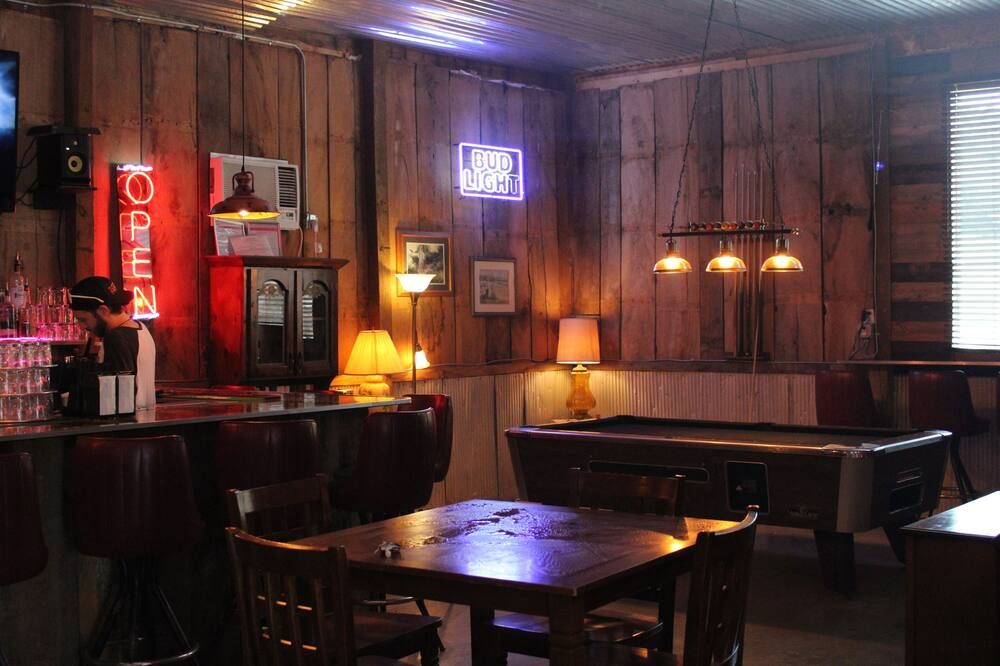Bar