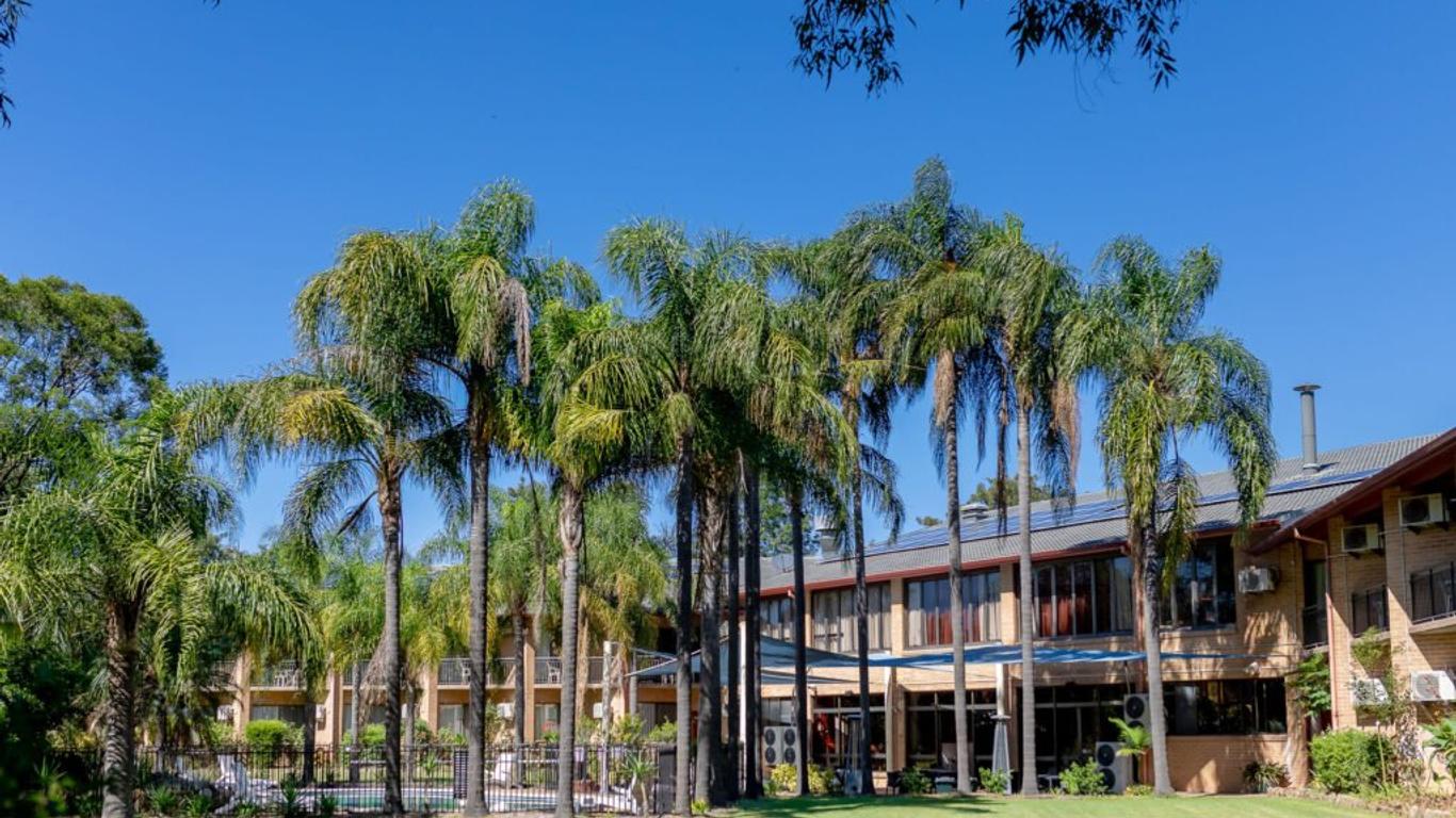 Charbonnier Motor Inn
