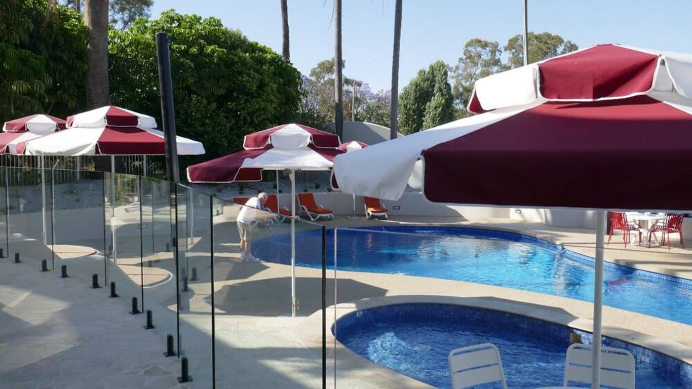 Lake Mulwala Boatel