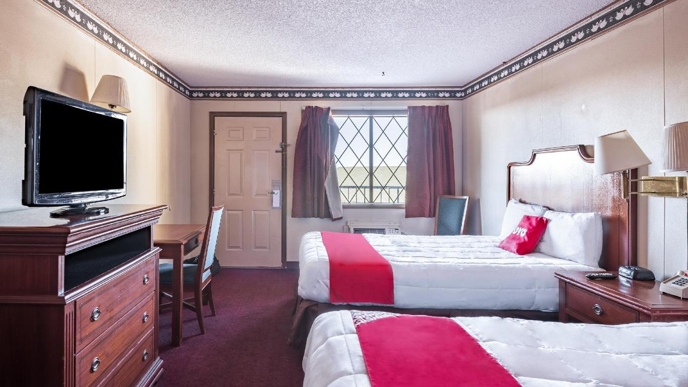 OYO Hotel Windmill Branson
