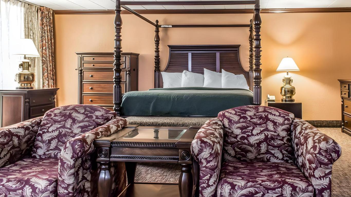 FairBridge Inn & Suites Poconos