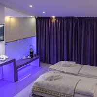 Hotel Christina Plus