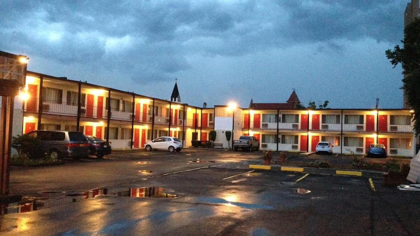 Imperial Motel Cortland