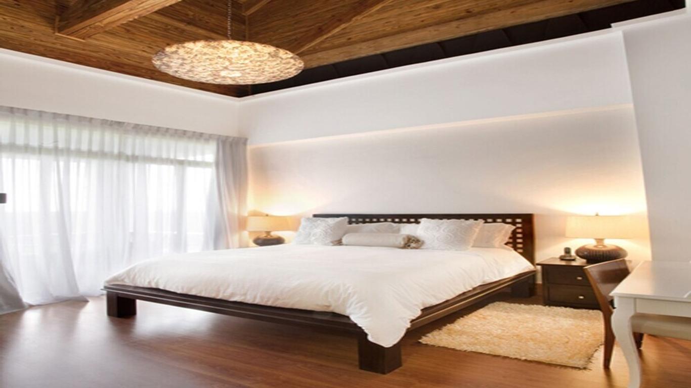 Los Altos Residences