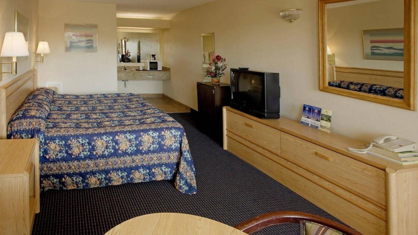 Americas Express Inn South Hill