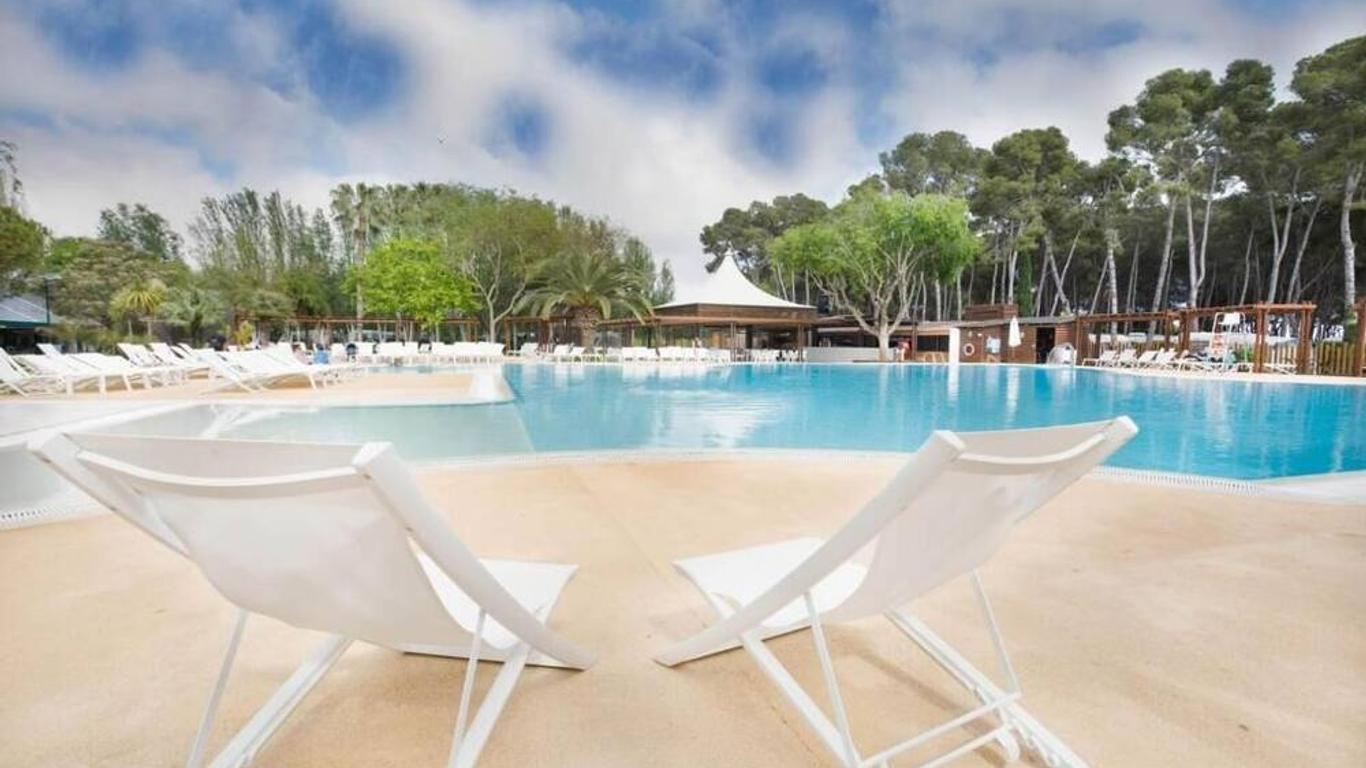 Tamarit Beach Resort
