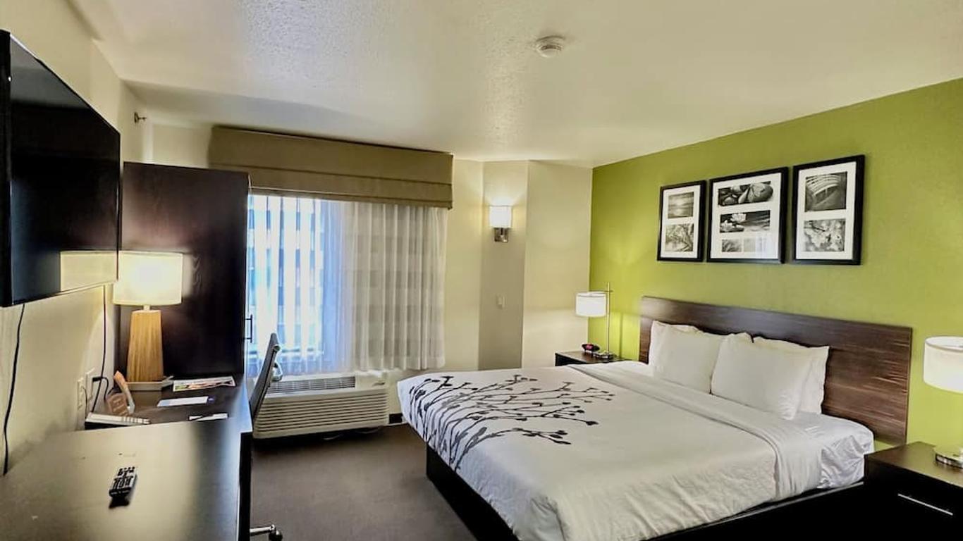 Sleep Inn & Suites Tulsa Central I-44