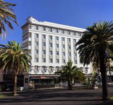 Occidental Santa Cruz Contemporáneo desde 47 €. Hoteles en ...