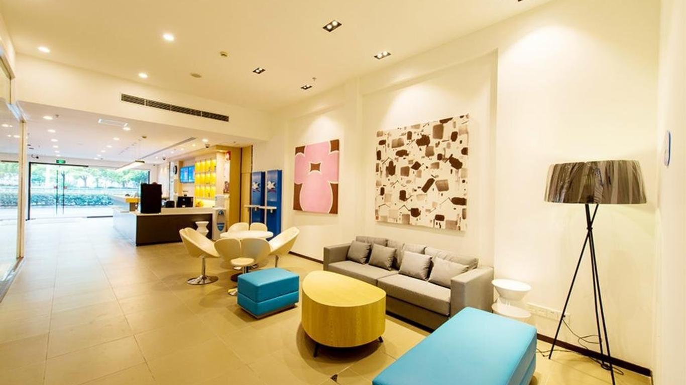 Huai'an Hanting Hotel Huaihai Square