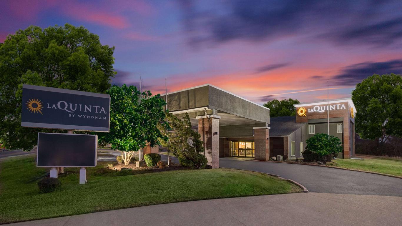La Quinta Inn by Wyndham El Dorado