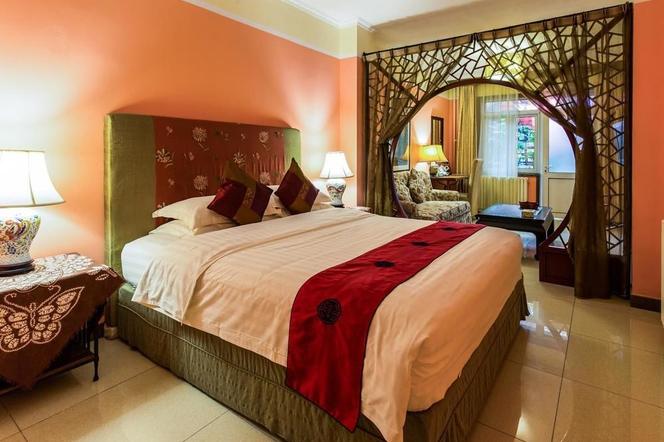 Floral Beijing Mike's Home