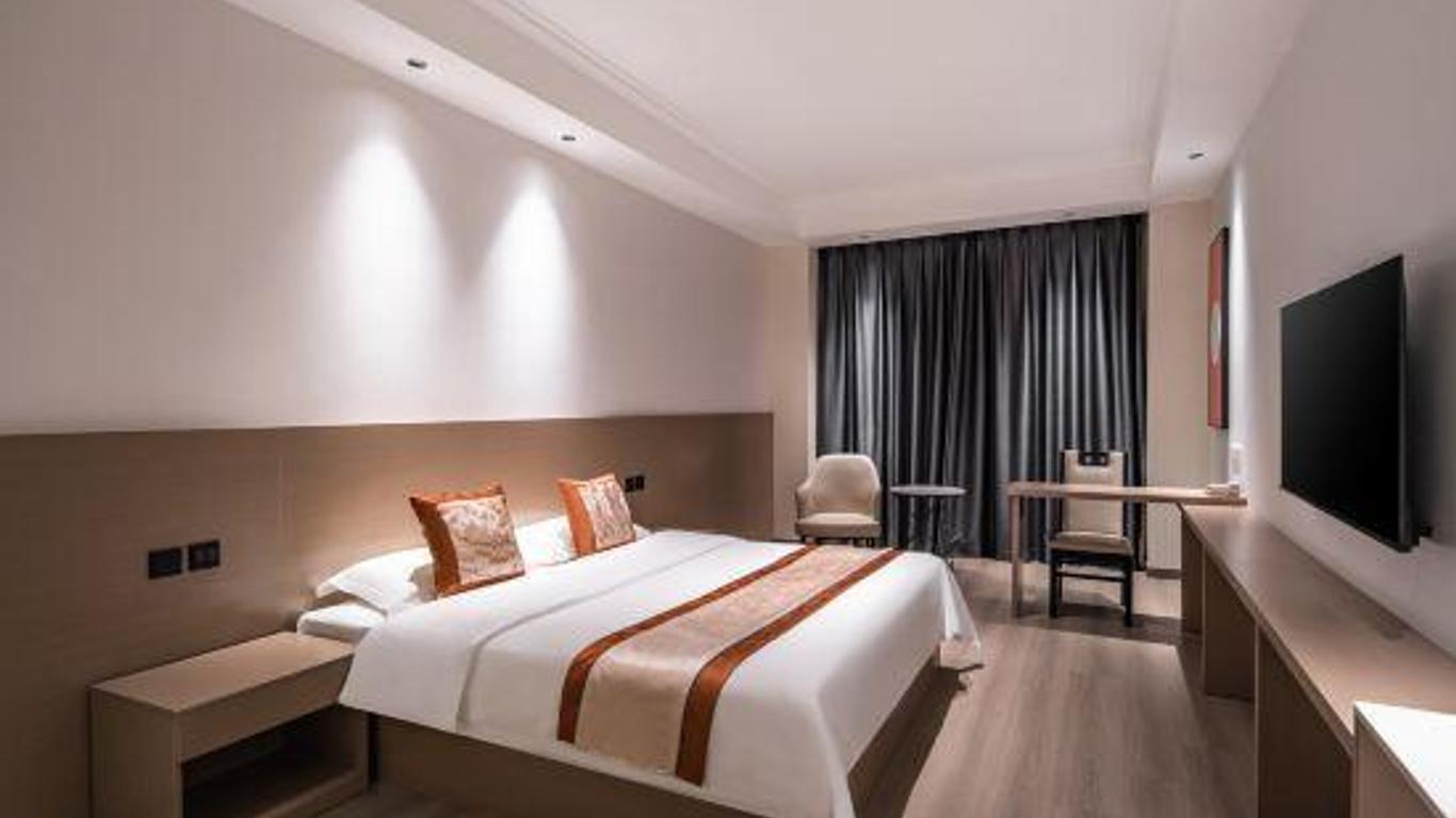 Yinhe Hotel