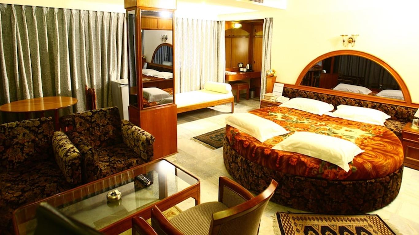 Hotel Sindhuri Park