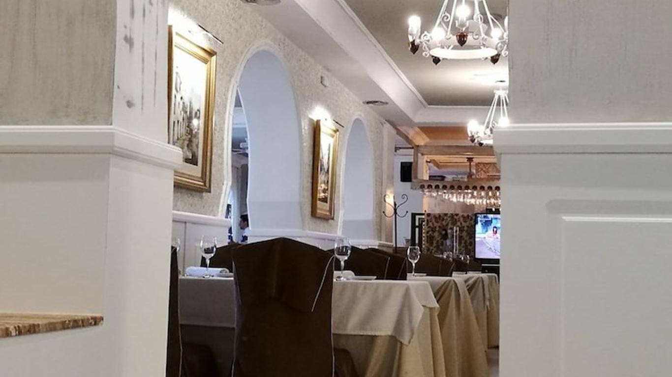 Hotel Restaurante Montserrat